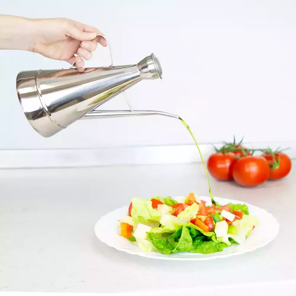 Aceitera inoxidable elegante.webp