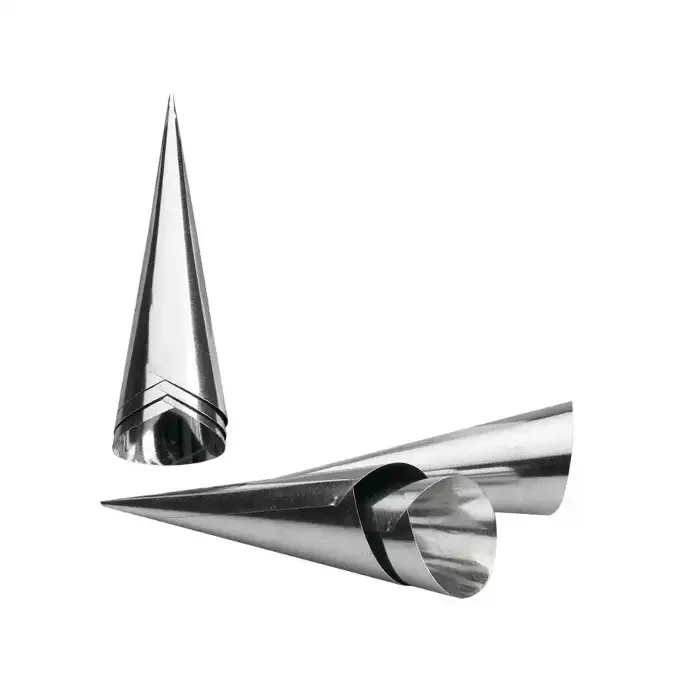 6 moldes cornete 11 cm.